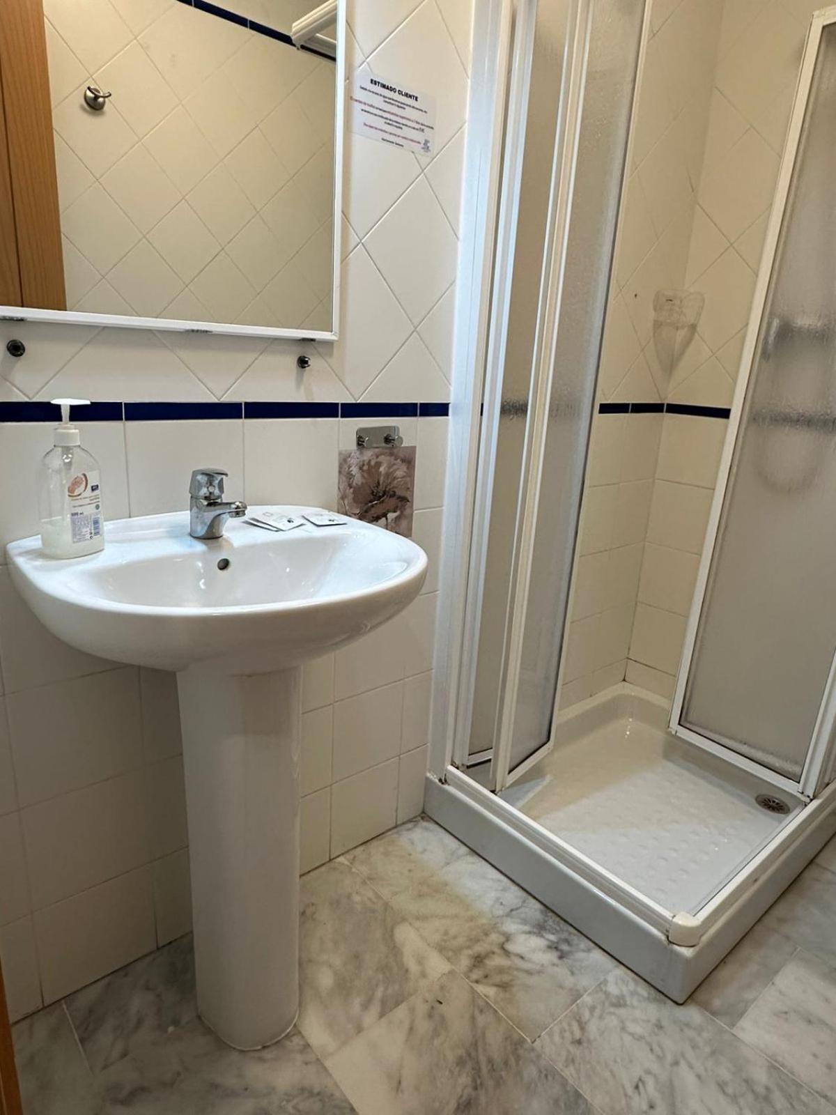 Apartahotel Dona Reyes Chipiona Ngoại thất bức ảnh