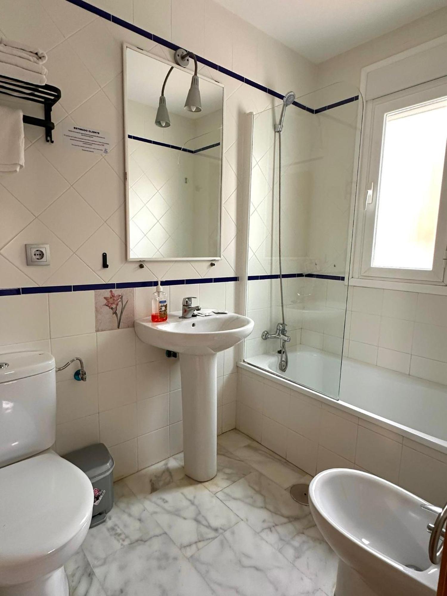 Apartahotel Dona Reyes Chipiona Ngoại thất bức ảnh