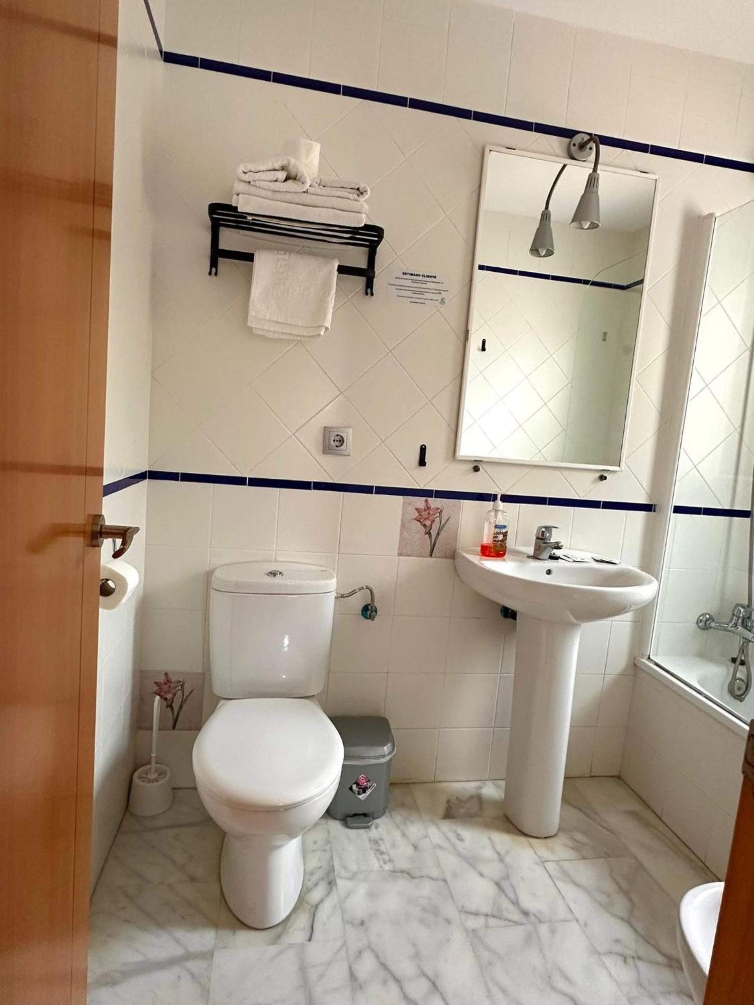 Apartahotel Dona Reyes Chipiona Ngoại thất bức ảnh