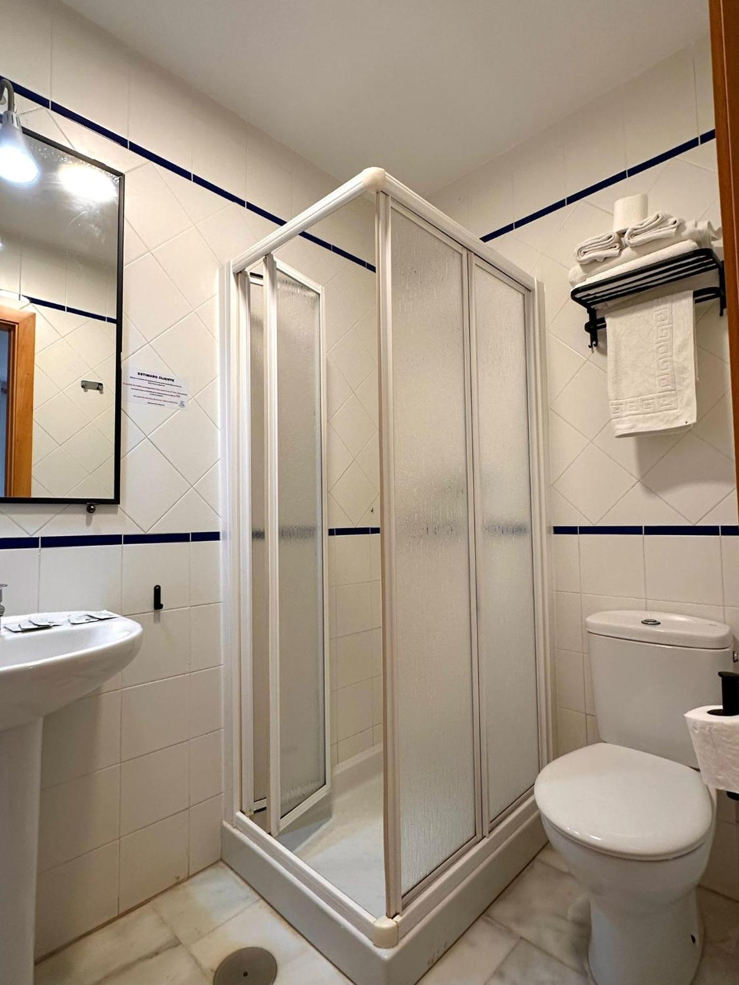 Apartahotel Dona Reyes Chipiona Ngoại thất bức ảnh
