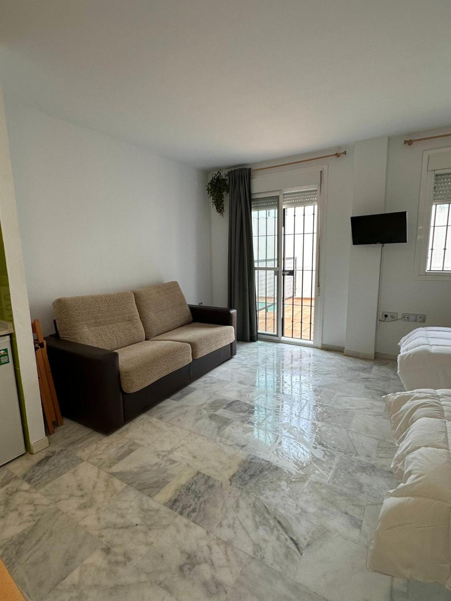 Apartahotel Dona Reyes Chipiona Ngoại thất bức ảnh
